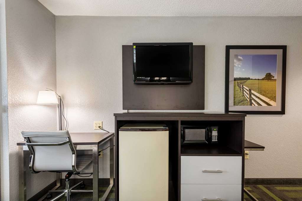 Quality Inn Grove City - Columbus South Δωμάτιο φωτογραφία